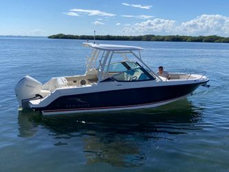 24' Boston Whaler 2022 Yacht For Sale